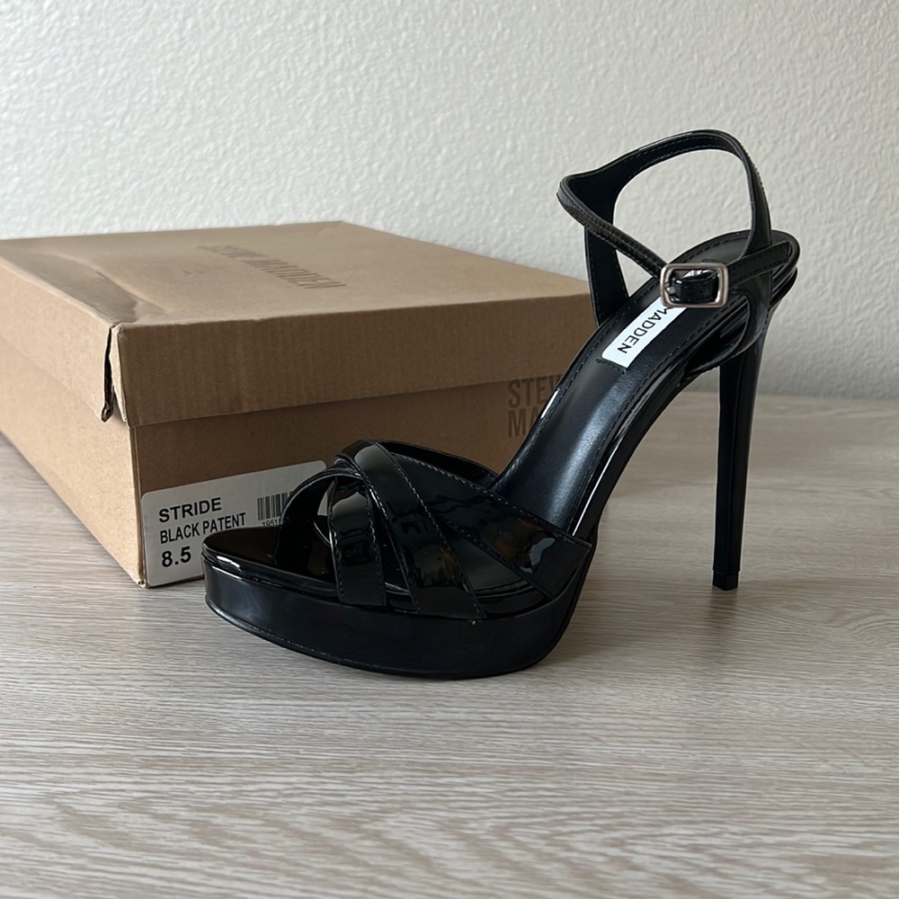 Black Steve Madden platform heels